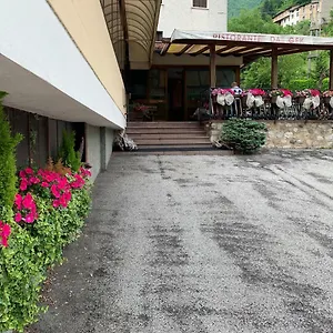 ** Hotel Ristorante - 